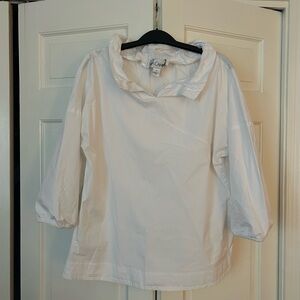 Sara Campbell Crisp White Blouse with Gathered Collar